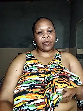 Snapshot of Moretl chatting on 10/14/25, 09:37 Moretl online show from 10/14/25, 09:37