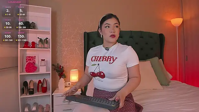 naughty fun room online show from 11/04/25, 11:04