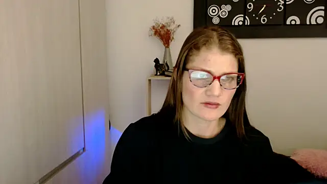 Camila-ventura online show from 02/12/26, 08:15