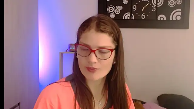 Camila-ventura online show from 06/07/26, 12:09