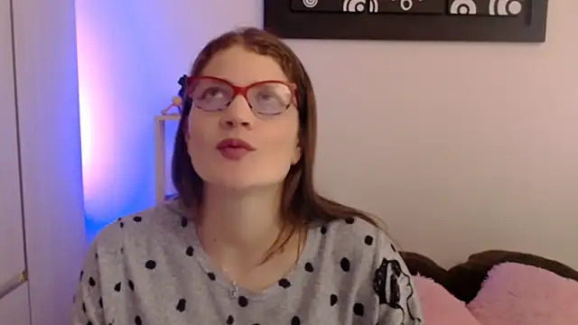 Camila-ventura online show from 06/10/26, 01:10
