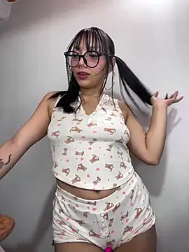 Maddy w online show from 06/18/26, 03:51