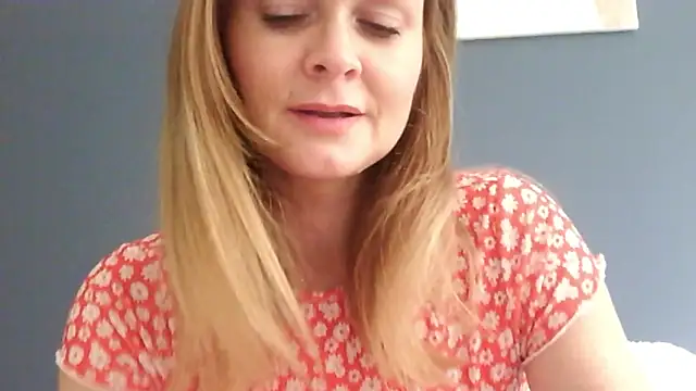 Snapshot of Ginger-bb chatting on 09/13/25, 01:55 Ginger-bb online show from 09/13/25, 01:55