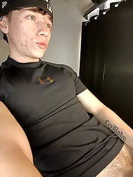 Snapshot of Logan_sixxer chatting on 10/08/25, 09:12 Logan sixxer online show from 10/08/25, 09:12