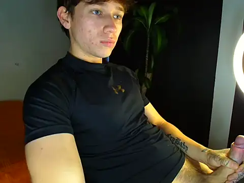 Logan sixxer online show from 11/08/25, 09:13