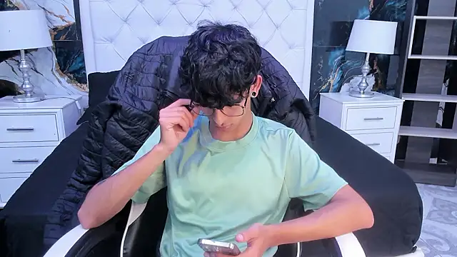 Ibratxandy online show from 03/19/26, 02:32