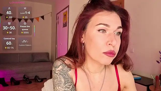 ReginaFoXXXy online show from 04/13/26, 11:05