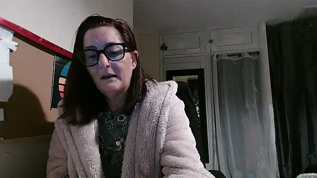 Mistress-Ivy51 online show from 11/14/25, 06:23