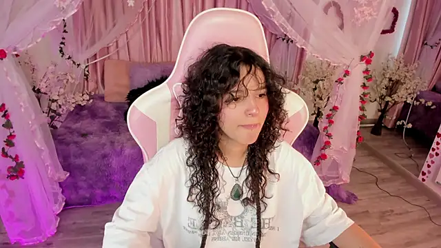 bunny curly online show from 09/20/25, 07:59
