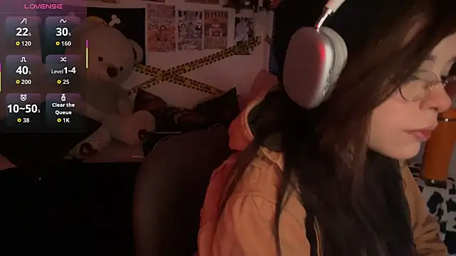 PixelKitty  online show from 12/01/25, 04:45