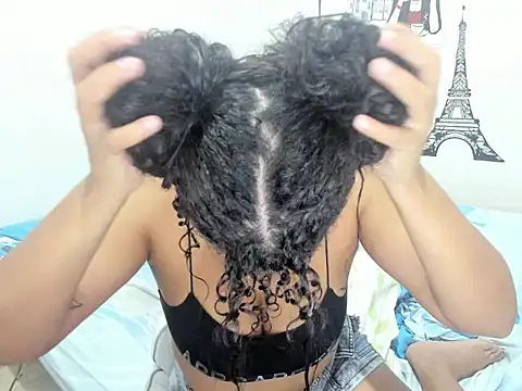 Snapshot of Hellen_scot chatting on 12/05/25, 12:41 Hellen scot online show from 12/05/25, 12:41