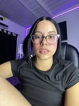 lesly cutee online show from 04/14/26, 03:34