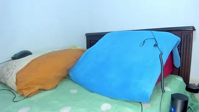 Snapshot of Daniel_Ny_ chatting on 10/01/25, 07:36 Daniel Ny online show from 10/01/25, 07:36