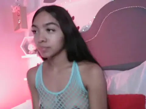 pocahontamoon online show from 11/15/25, 01:29