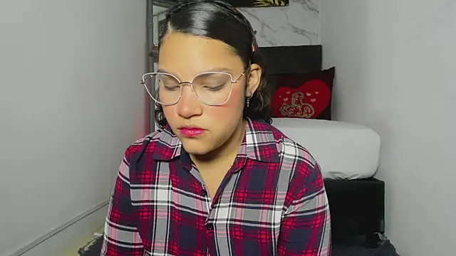 aly n sebas online show from 10/04/25, 11:52