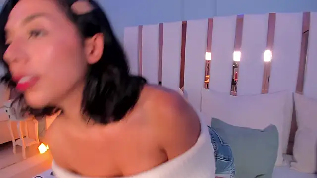 selene phmoon online show from 10/05/25, 04:44