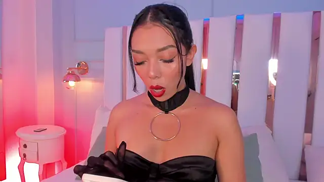 selene phmoon online show from 12/01/25, 04:28