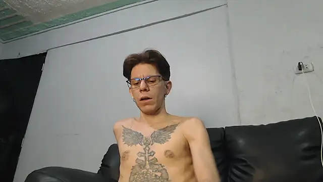 AlexandroRossi online show from 11/01/25, 05:31