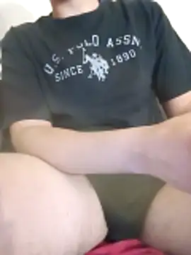 Snapshot of OuvertureDesprit69 chatting on 11/19/25, 05:29 OuvertureDesprit69 online show from 11/19/25, 05:29