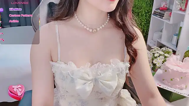 Snapshot of Quynhanh_69 chatting on 05/09/26, 05:12 Quynhanh 69 online show from 05/09/26, 05:12