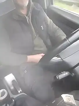 cazzoweb online show from 04/12/26, 03:50