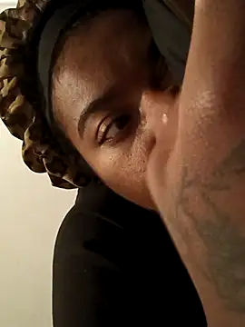 Tu GataLinda online show from 11/13/25, 03:49