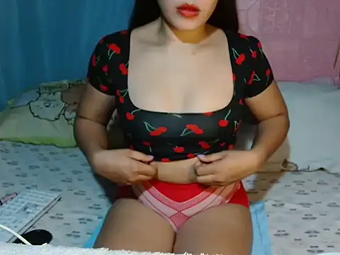 JuicyPussy4u online show from 11/06/25, 10:27