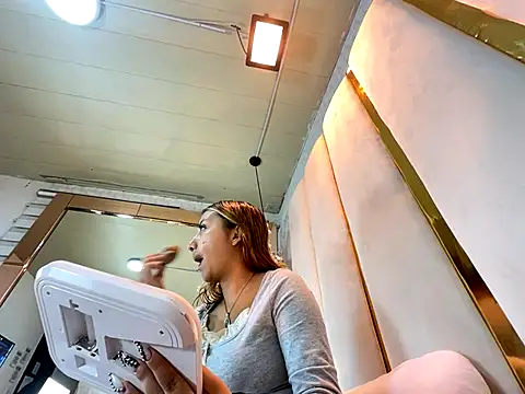 CamilleMilano online show from 11/29/25, 05:10