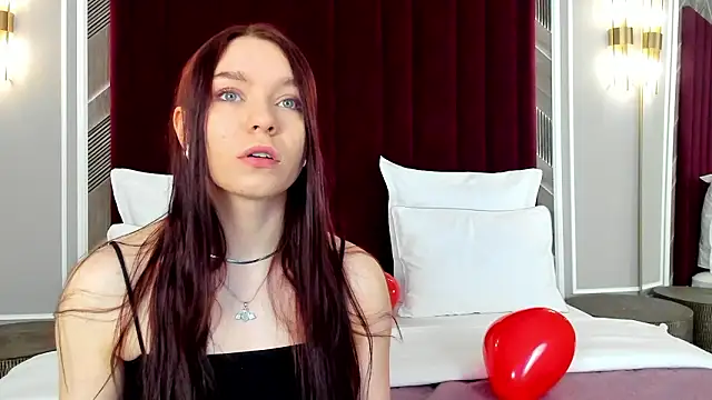 NoraHaynes online show from 02/20/26, 03:14