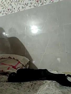 Snapshot of shalubhabhi69 chatting on 09/19/25, 07:25 shalubhabhi69 online show from 09/19/25, 07:25