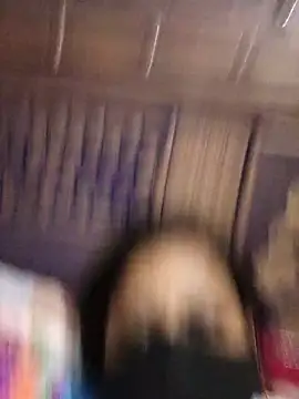 Snapshot of shalubhabhi69 chatting on 10/28/25, 08:11 shalubhabhi69 online show from 10/28/25, 08:11