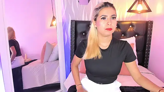 lucia-cute online show from 03/08/26, 12:53