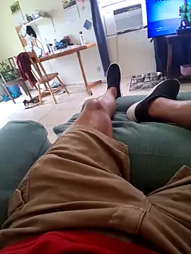 Snapshot of pullitoff chatting on 10/04/25, 07:23 pullitoff online show from 10/04/25, 07:23