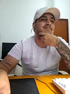 Mineirinhoot online show from 01/18/26, 04:16