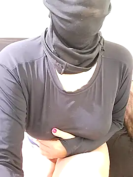 Snapshot of nataliazinha chatting on 10/27/25, 10:41 nataliazinha online show from 10/27/25, 10:41