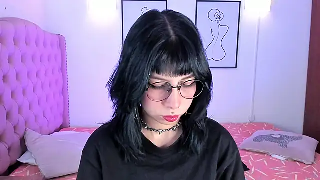 Rose 72 online show from 09/18/25, 06:21