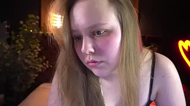 CrystallPaws online show from 05/05/26, 06:21