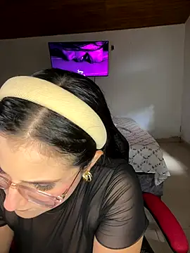 Alina0 online show from 10/02/25, 08:27