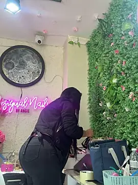 hotadhara01 online show from 02/04/26, 06:03