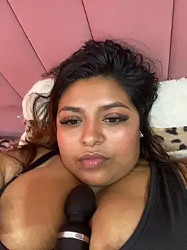 Hela Collins online show from 10/19/25, 11:22