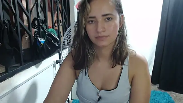 Snapshot of annie_clark2 chatting on 11/06/25, 09:26 annie clark2 online show from 11/06/25, 09:26