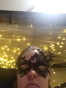 VeiledMuse online show from 11/19/25, 02:22