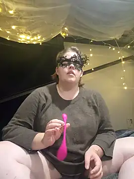 VeiledMuse online show from 11/23/25, 02:11