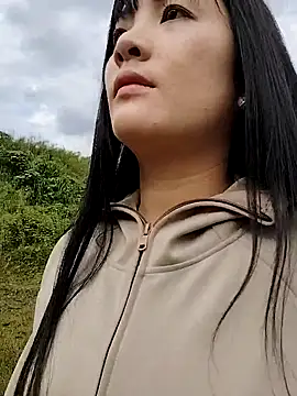 asian 2k online show from 09/28/25, 01:00