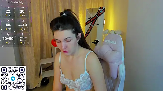 MalvinaDream online show from 10/30/25, 01:29