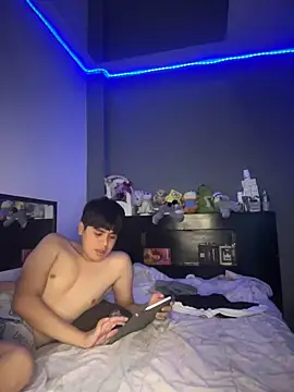 Kailertwink online show from 06/03/26, 12:46