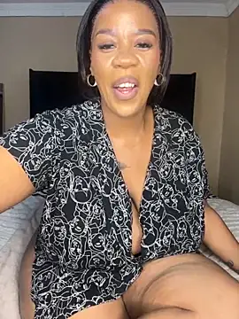 THICKBUNNYCHICKxxx online show from 11/04/25, 07:46