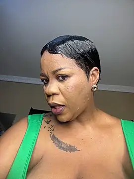 THICKBUNNYCHICKxxx online show from 01/07/26, 08:44