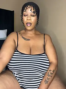 THICKBUNNYCHICKxxx online show from 03/12/26, 08:37