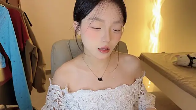 Snapshot of Robin-o3 chatting on 10/02/25, 03:41 Robin-o3 online show from 10/02/25, 03:41